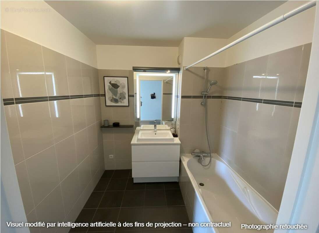 Appartement à COURBEVOIE