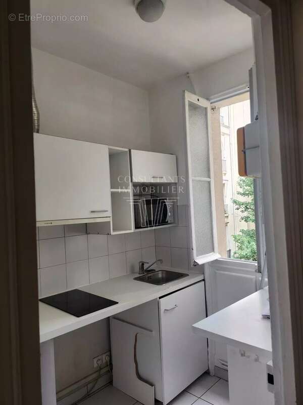 Appartement à PARIS-14E