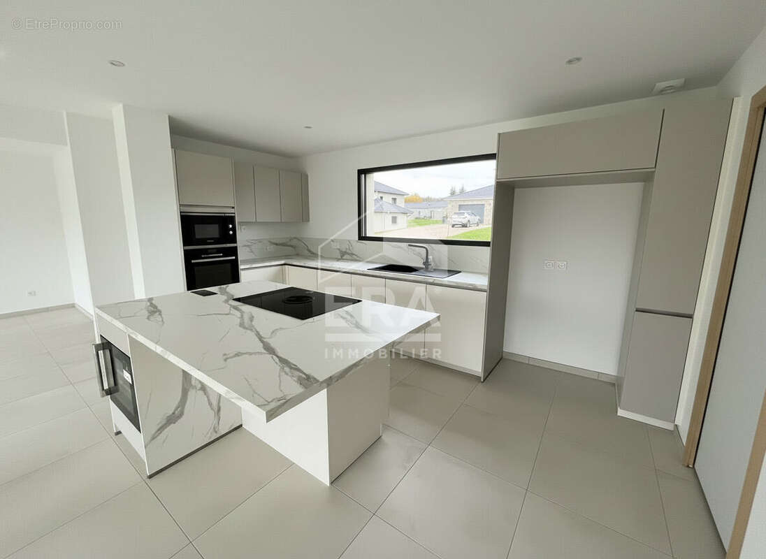 Maison à L'HOPITAL-DU-GROSBOIS