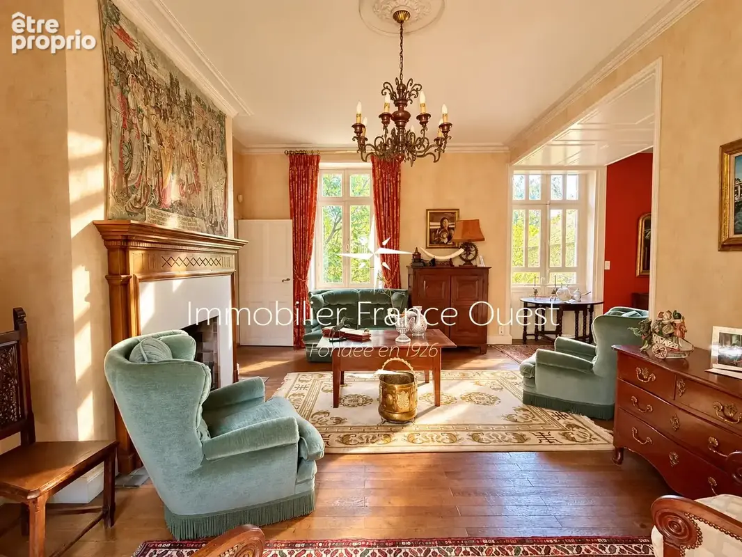Élégante maison bourgeoise avec jardin au cœur de Candé (49) - photo 11