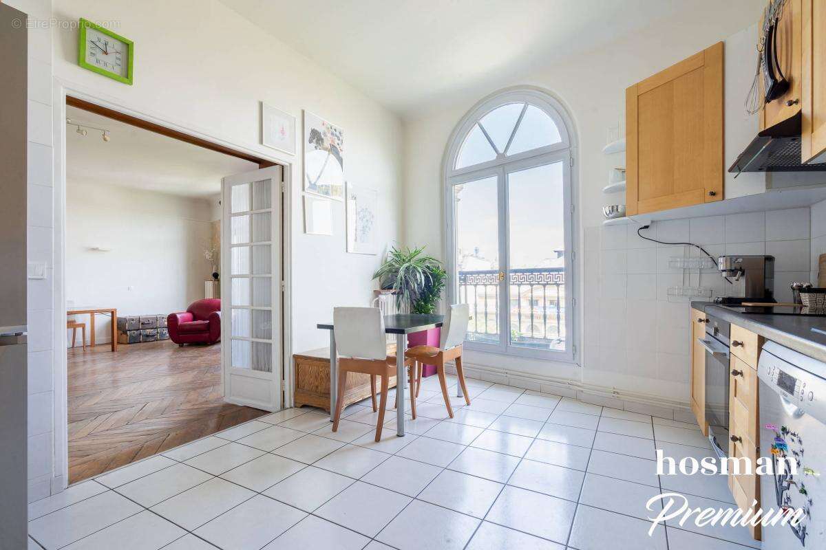 Appartement à PARIS-2E