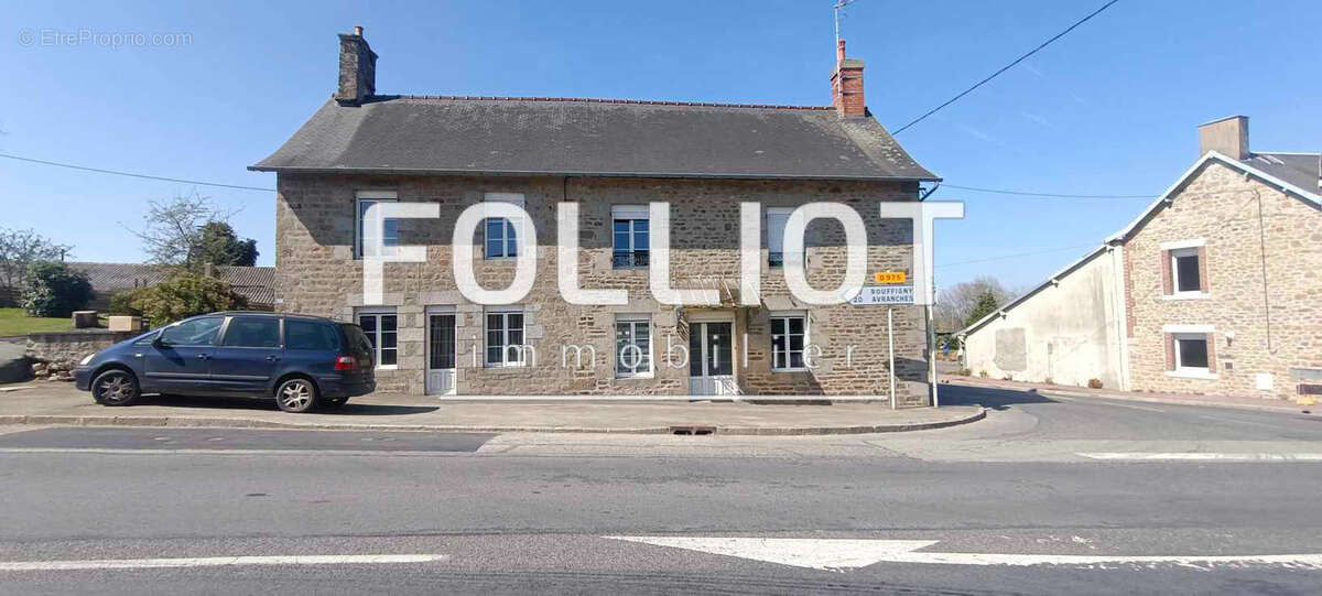 Maison à VILLEDIEU-LES-POELES