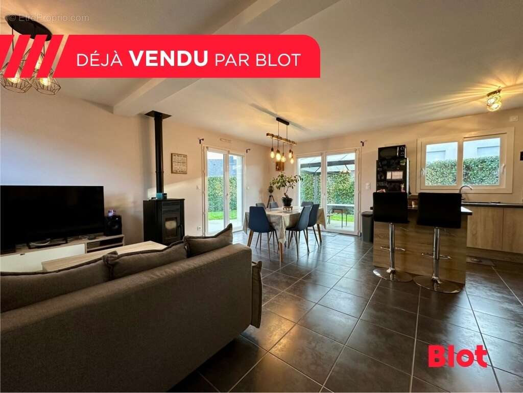 Maison à MONTFORT-SUR-MEU