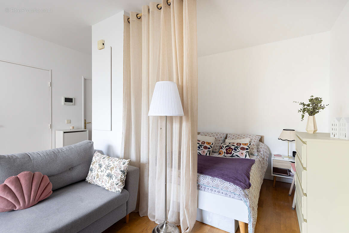 Levallois - studio avec balcon - 319 000 euros fai - photo 9