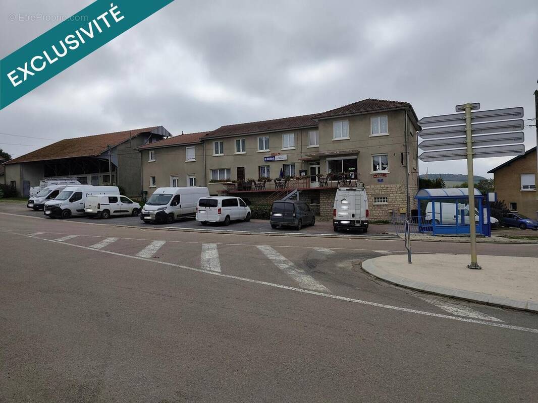 Photo 1 - Commerce à CHAUMONT-SUR-AIRE