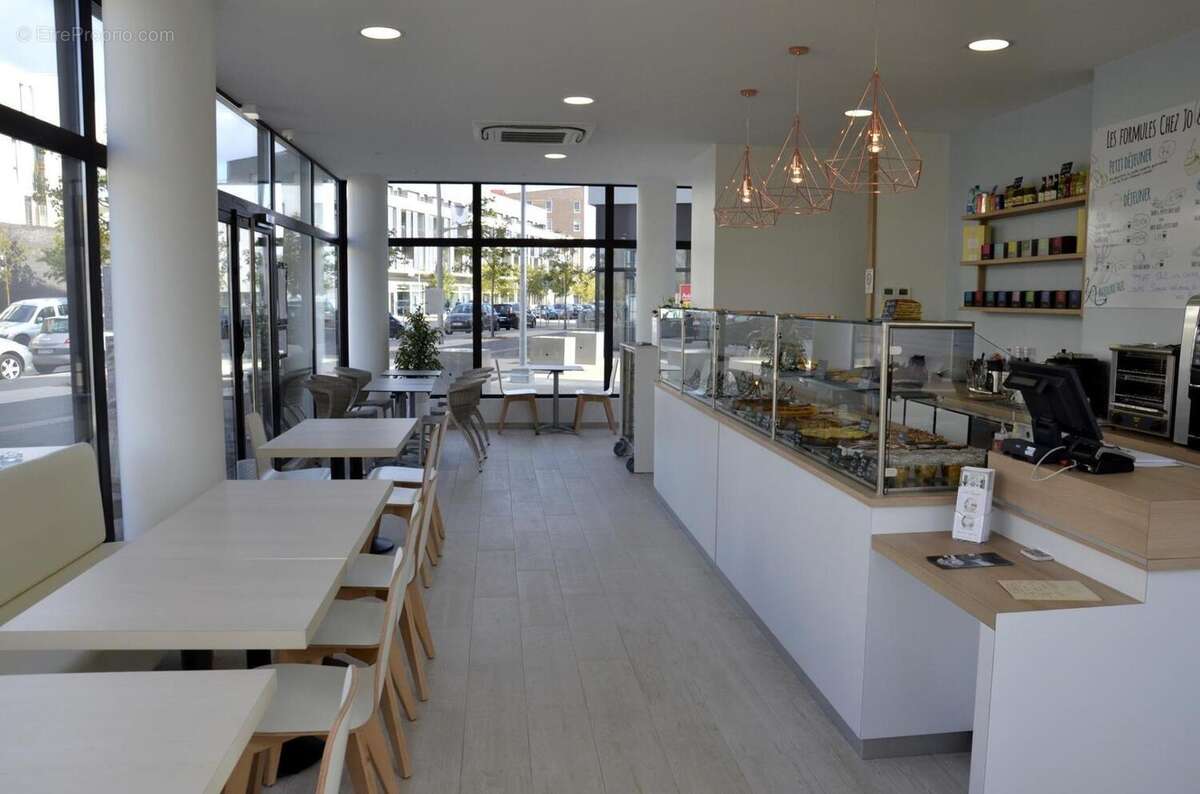 Photo 2 - Commerce à BLAGNAC