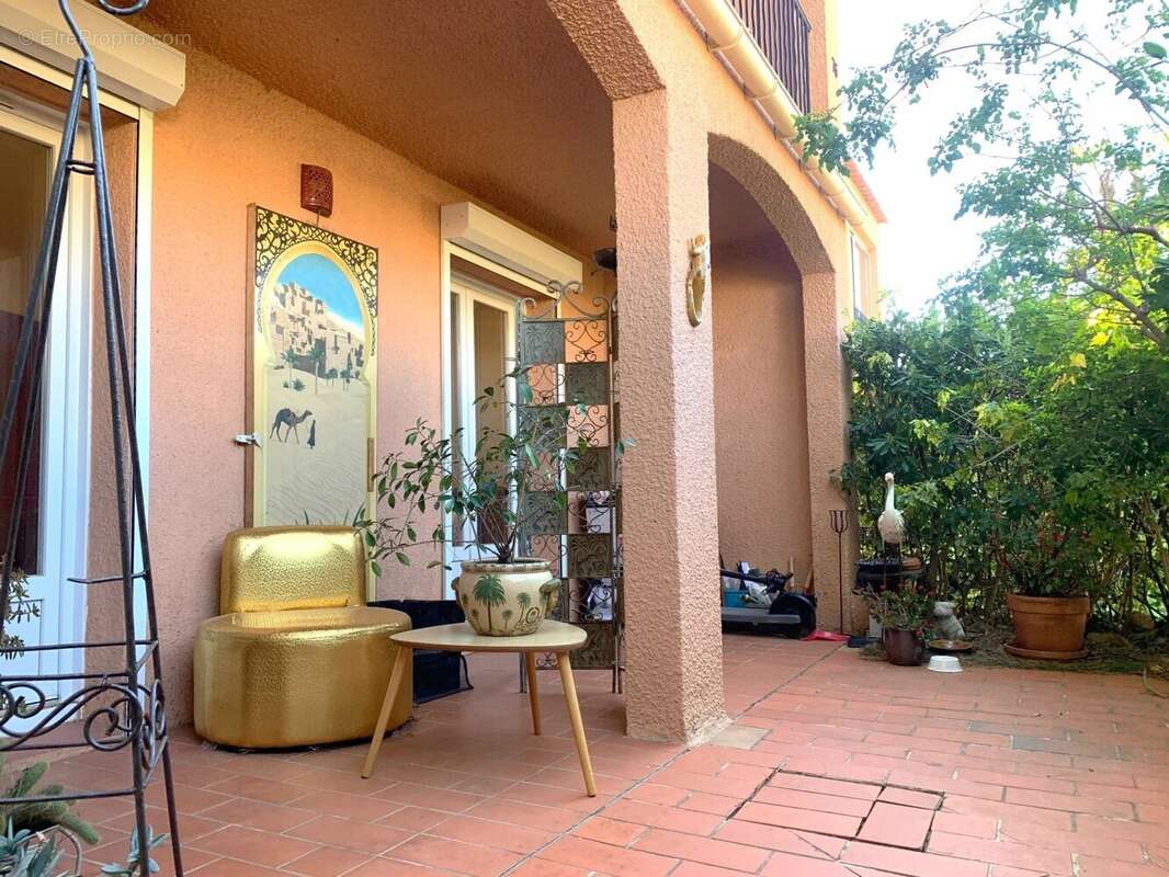 Appartement à LA LONDE-LES-MAURES