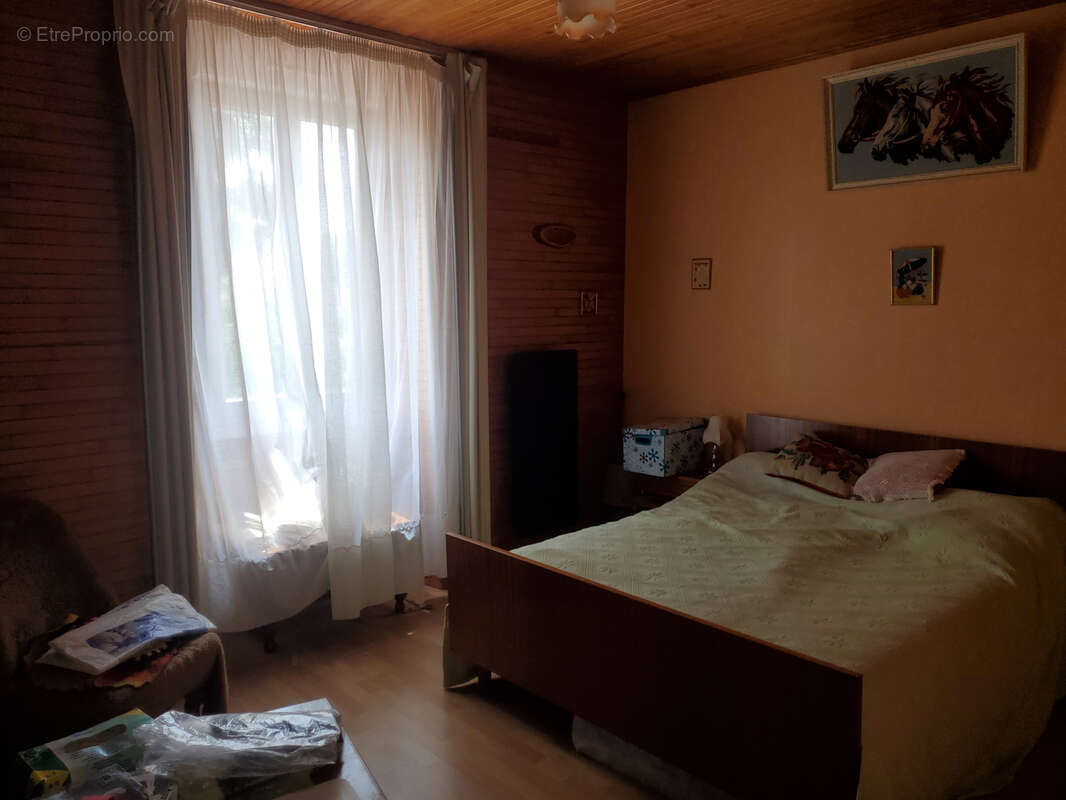 Maiosn de village et dépendances - photo 10