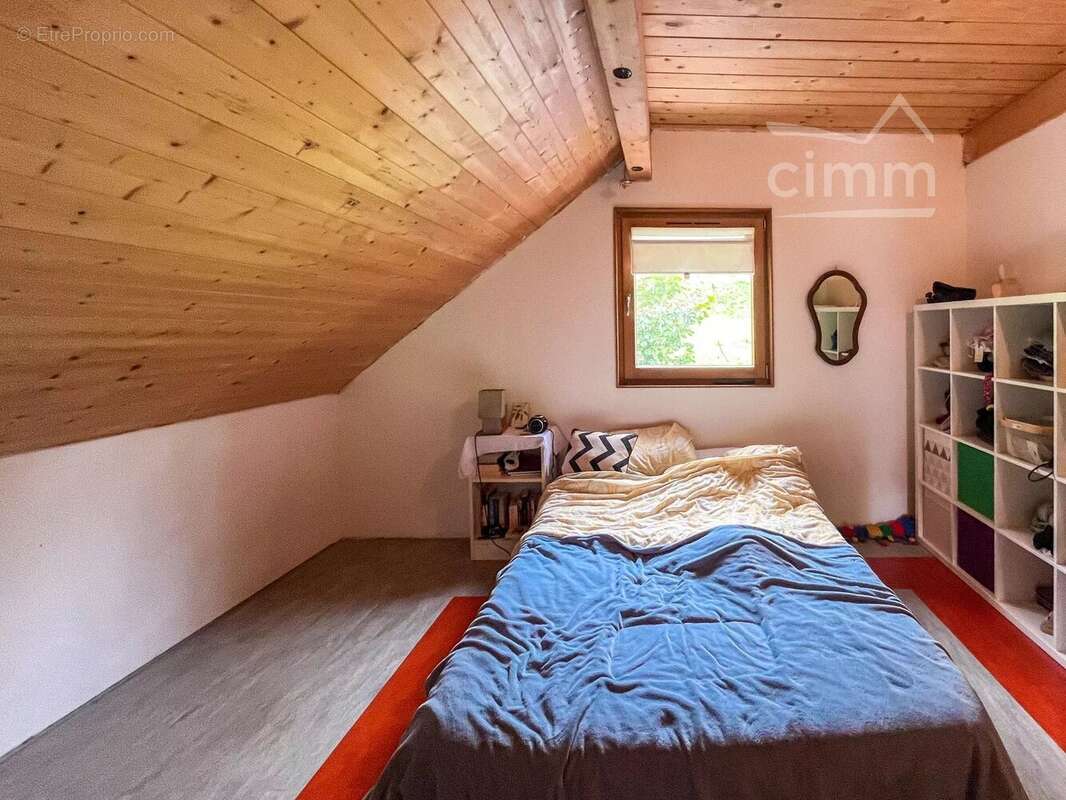 Maison à LA TERRASSE