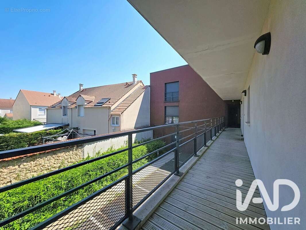 Photo 8 - Appartement à RIS-ORANGIS