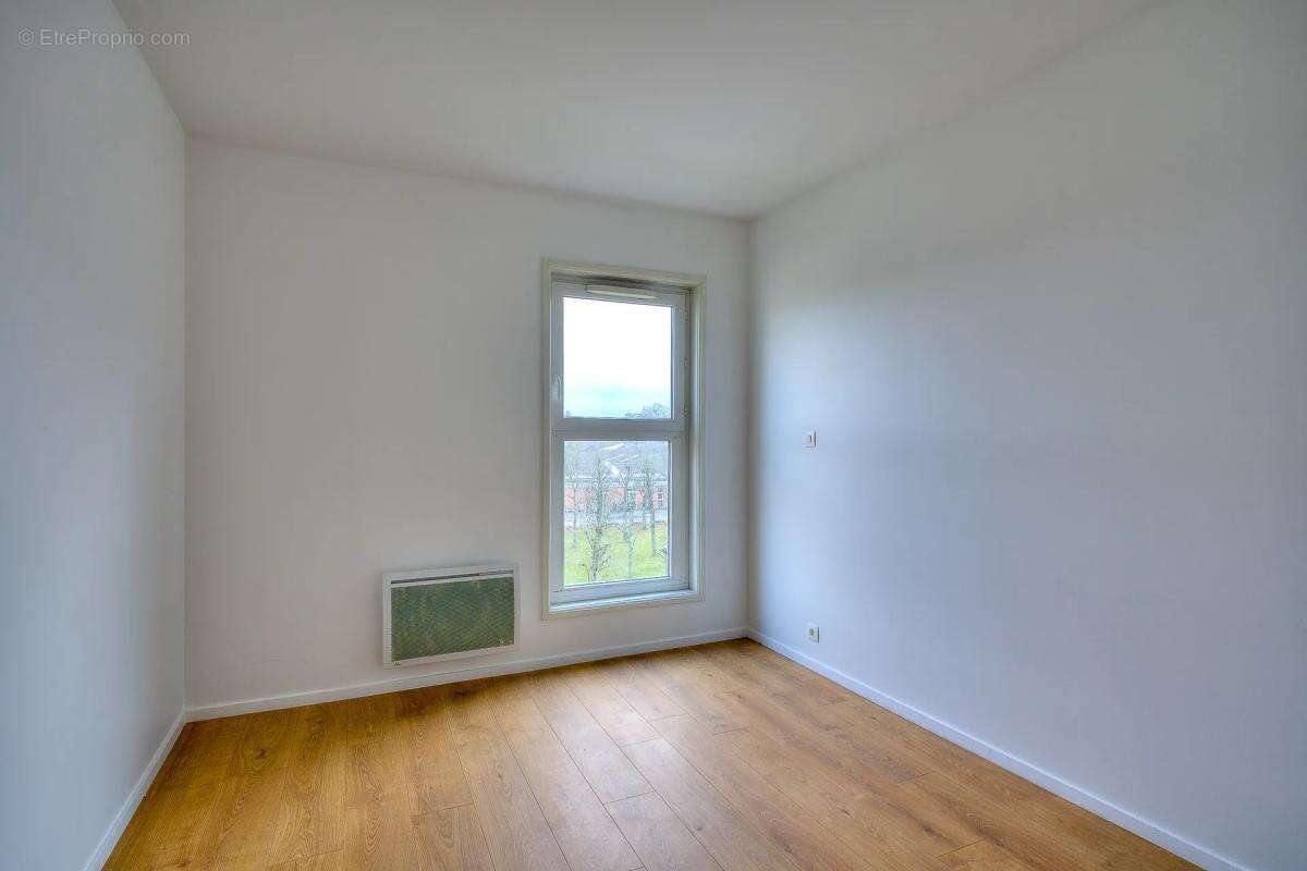 Appartement à VOISINS-LE-BRETONNEUX