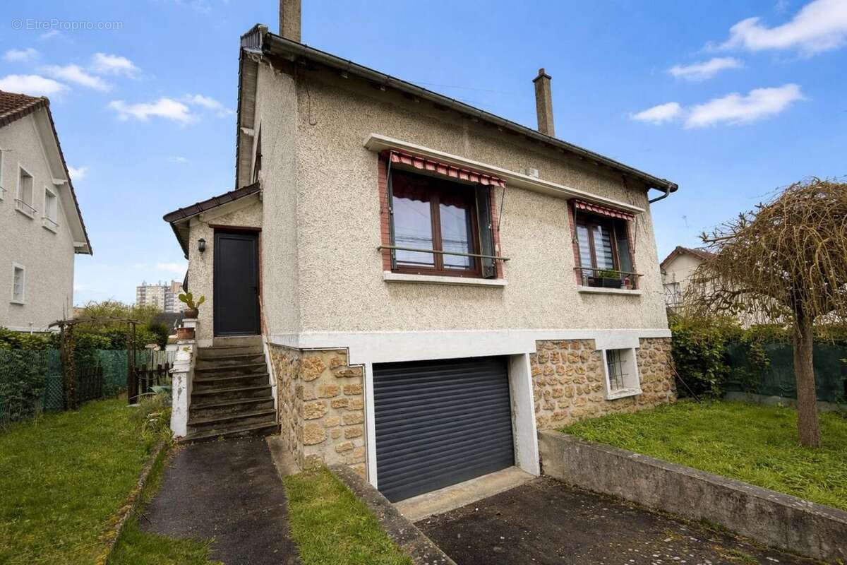 Photo 2 - Maison à RIS-ORANGIS