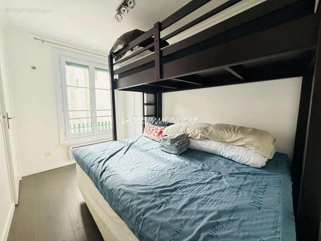 Appartement à PARIS-1E