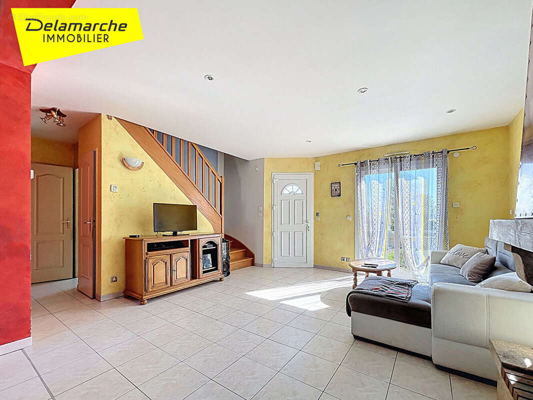 Maison à SAINTE-CECILE