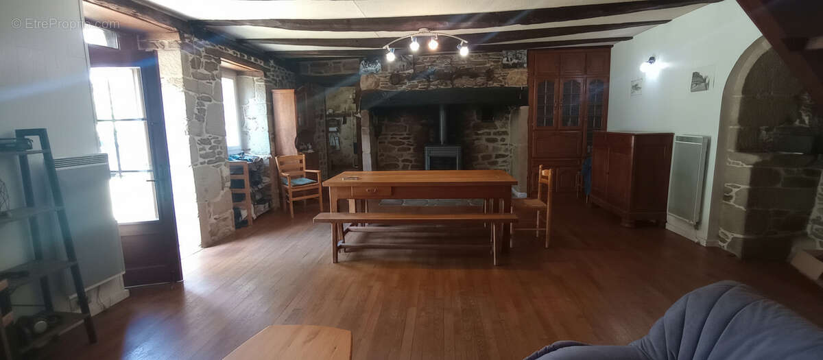 Maison de pays Saint Martial Entraygues 4 pièce(s) 116 m2 - photo 5