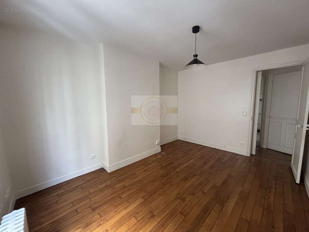 Appartement à PARIS-20E
