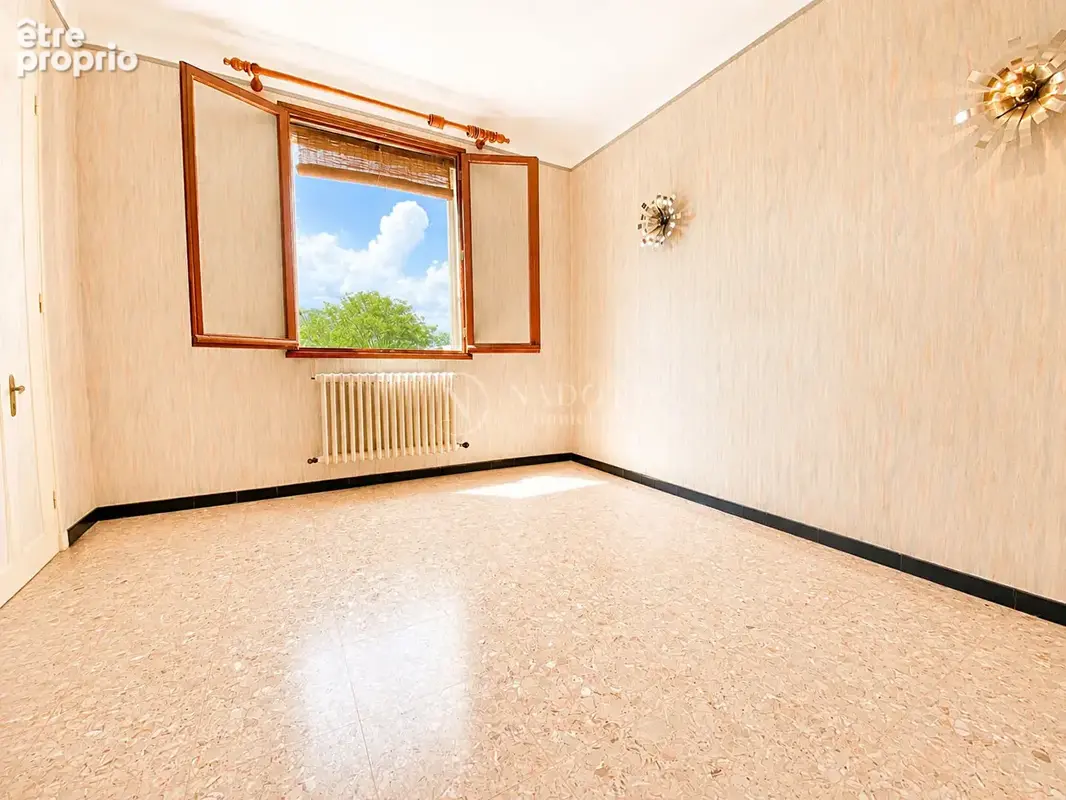 Maison en campagne de Cabrieres D Avignon - photo 11