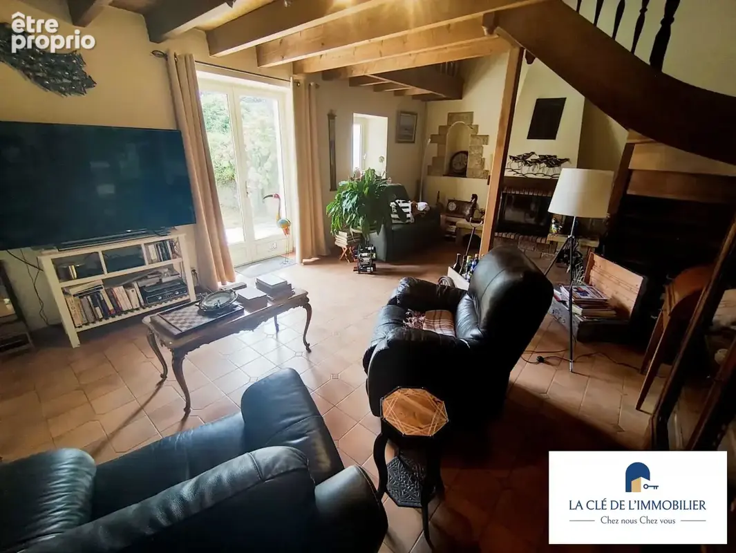 Maison 5 pièces 99 m² à vendre à Chateauneuf-Du-Faou (29520) - photo 4