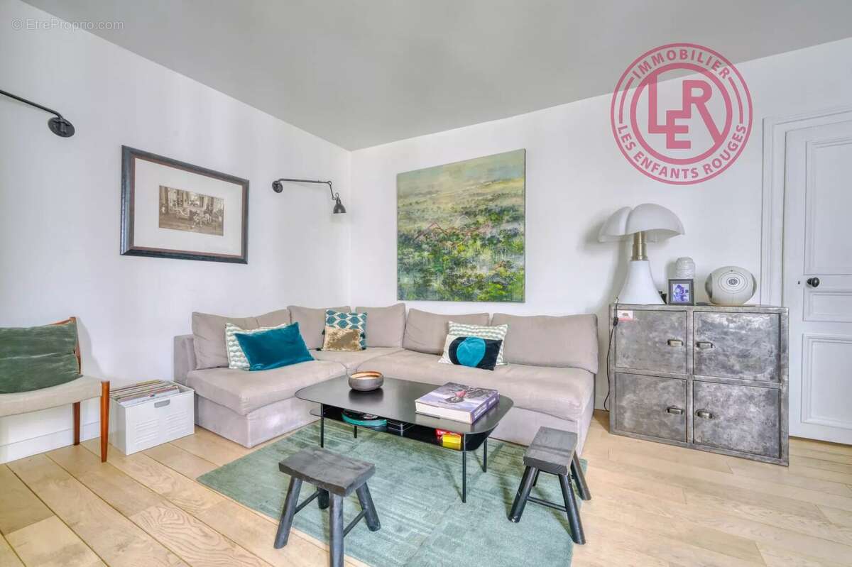 Appartement à PARIS-2E