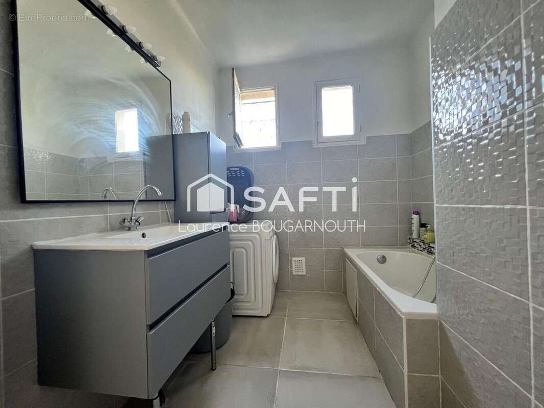 Photo 7 - Maison à ROQUEMAURE