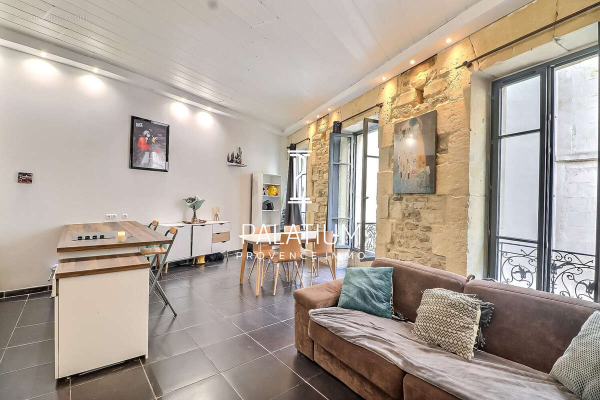 Appartement à NIMES