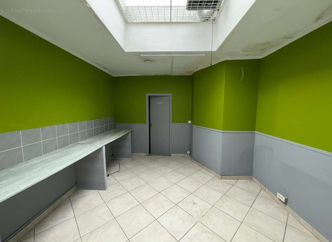 Commerce à RECQUIGNIES