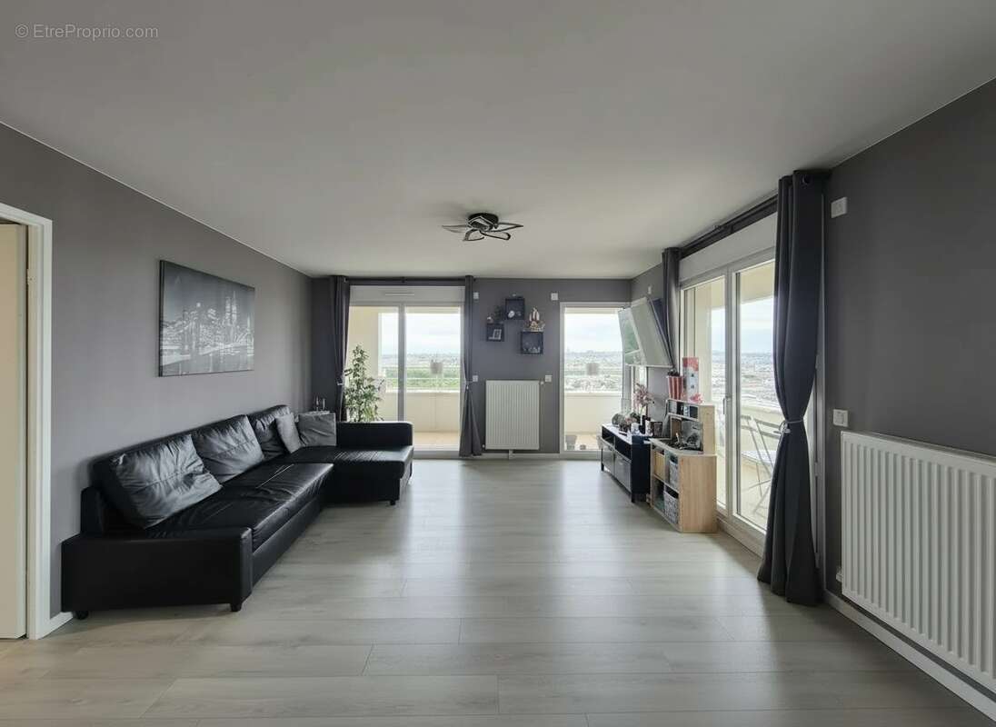 Appartement 81 m² à Noisy-Le-Grand  - photo 5