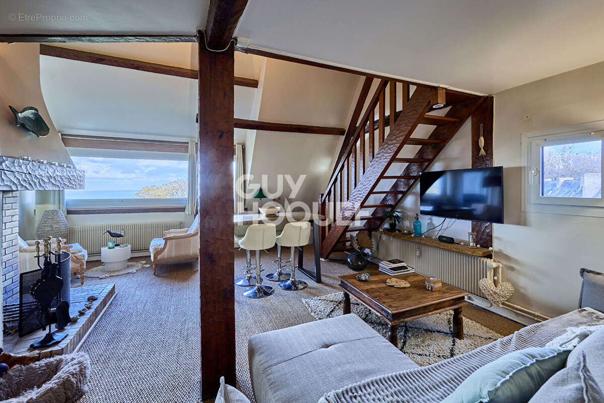 Appartement à TOURGEVILLE