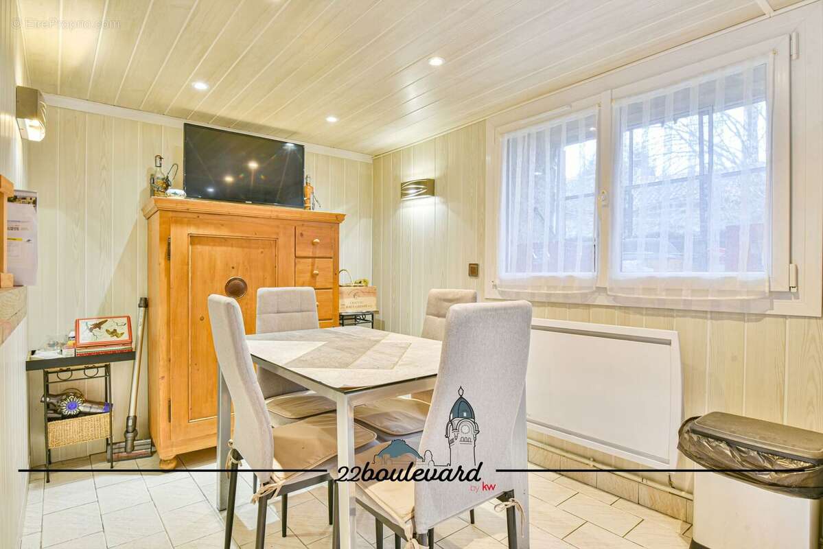 Maison à BONNAC-LA-COTE