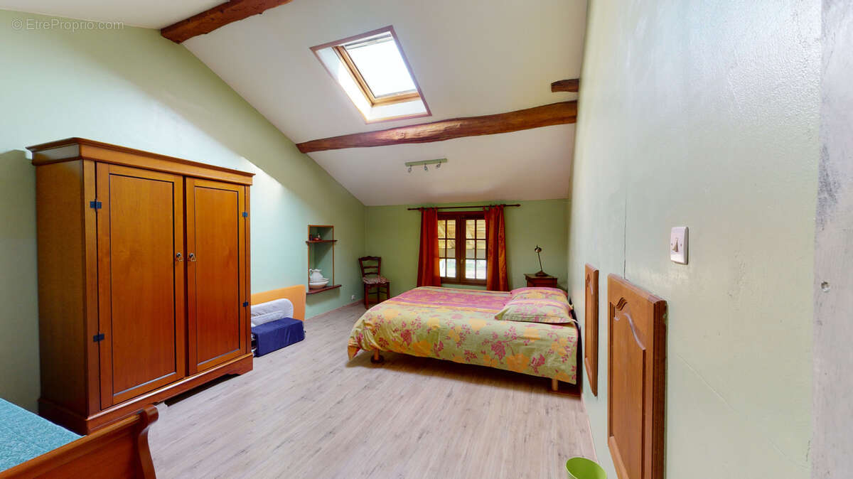 Maison à CHANOZ-CHATENAY