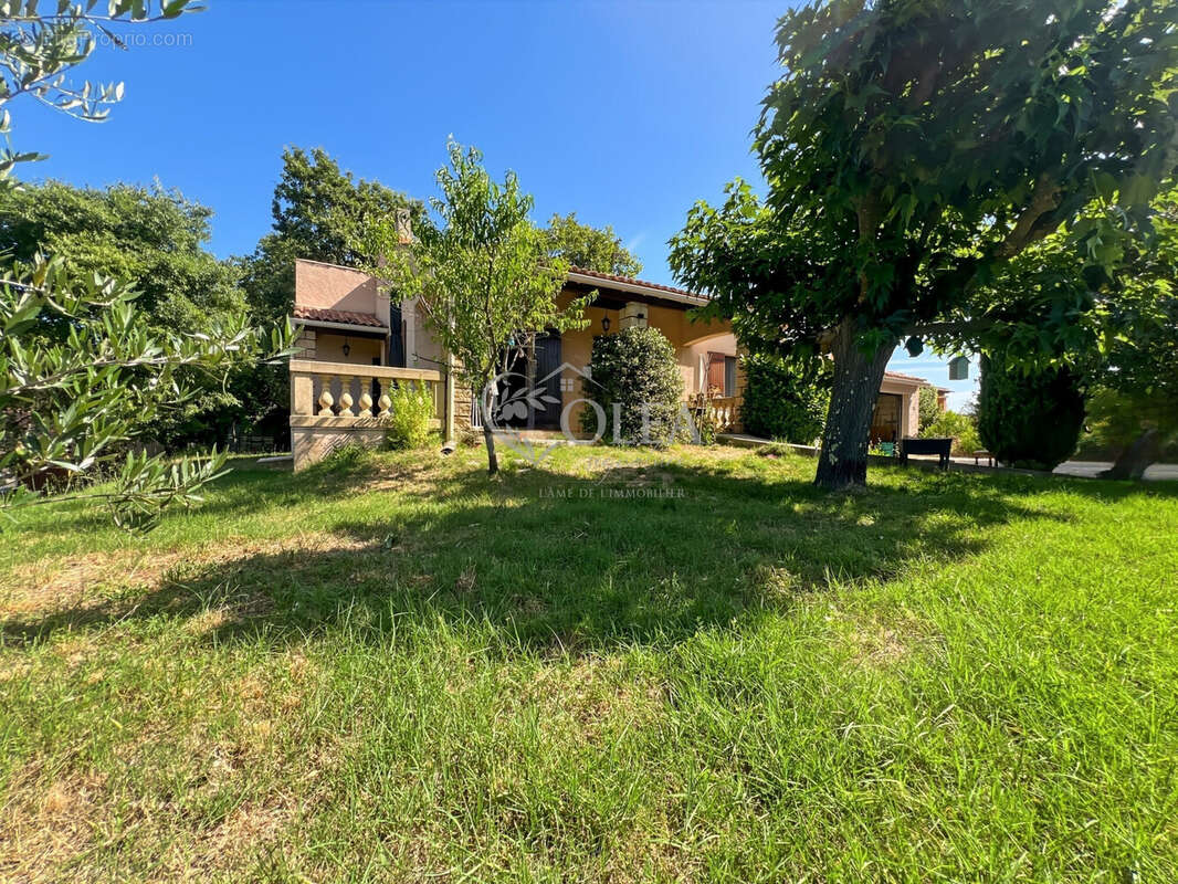 Maison 98 m² à Saint-Marcel-De-Careiret  - photo 3