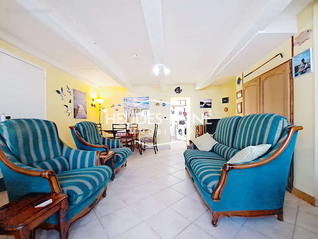 Appartement à DONVILLE-LES-BAINS