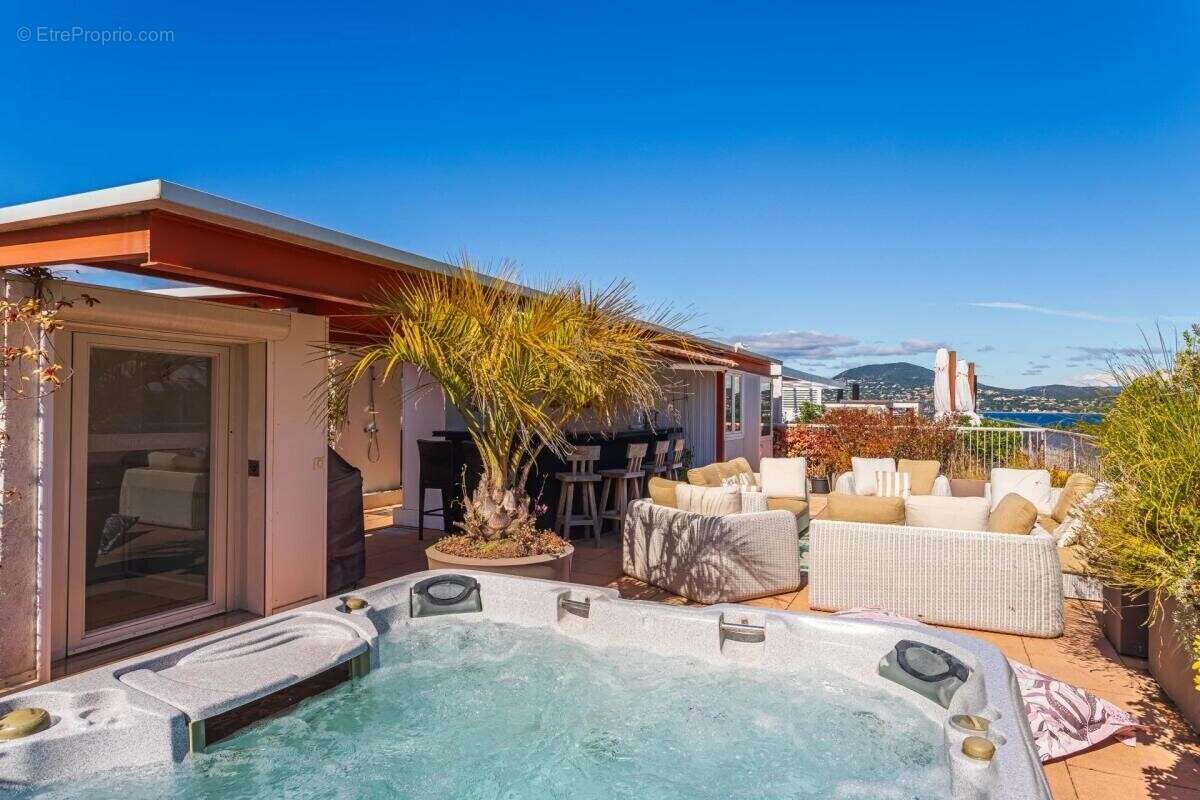 Appartement à SAINT-TROPEZ