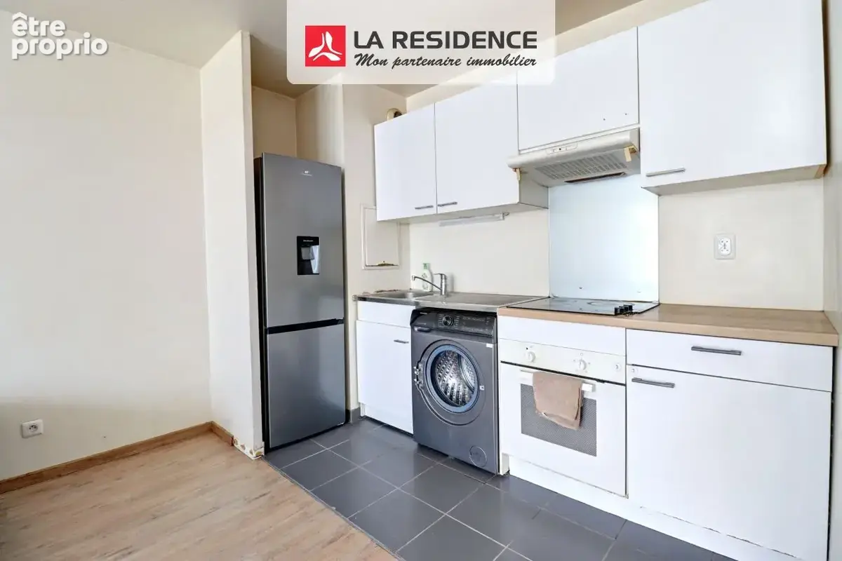 Appartement 44 m² à Acheres  - photo 3