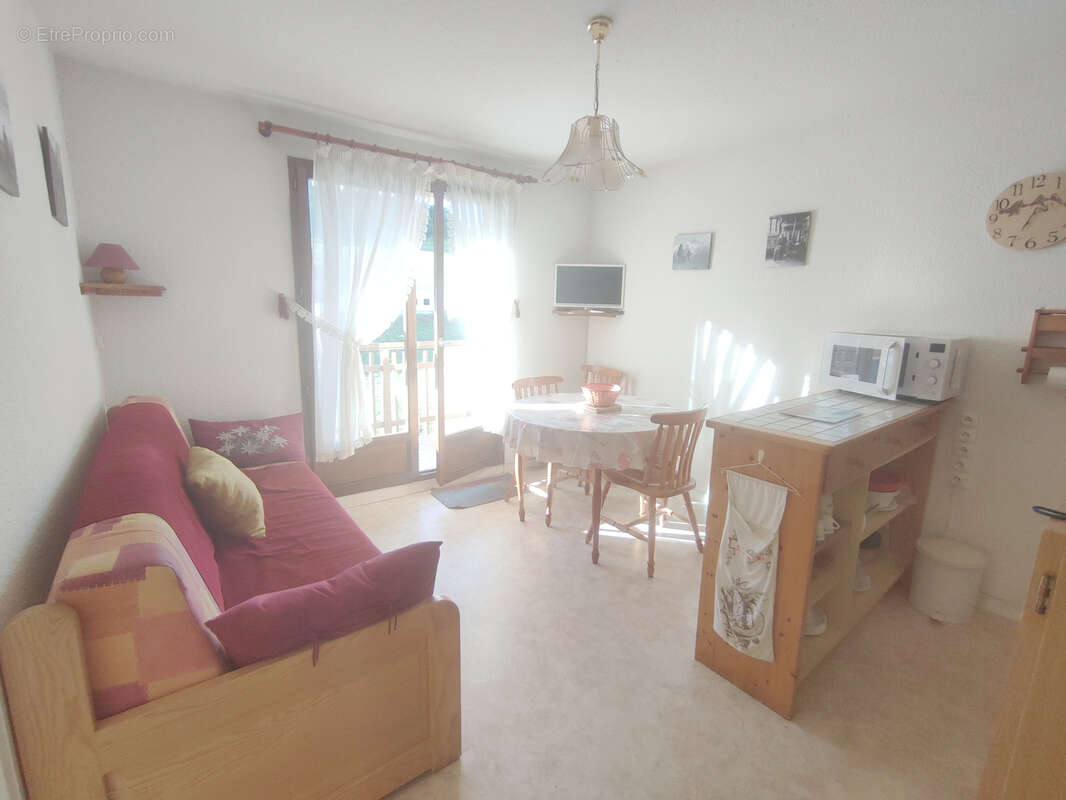 Appartement à ALBIEZ-MONTROND