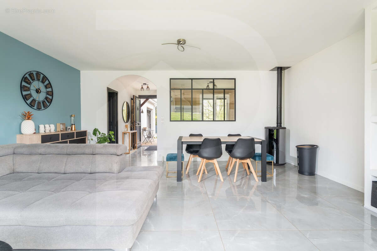 Maison à CAUVILLE-SUR-MER