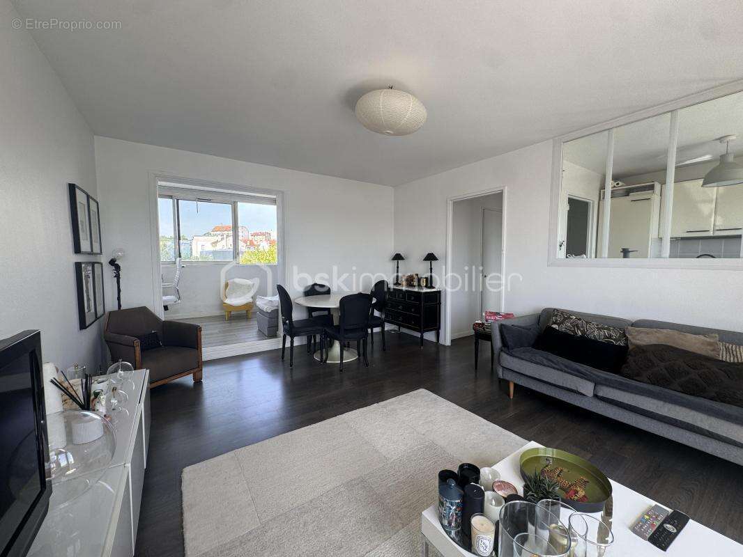 Appartement à NOGENT-SUR-MARNE