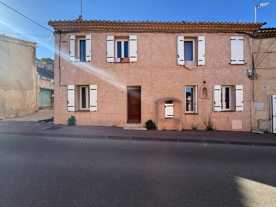 Appartement à LE ROVE