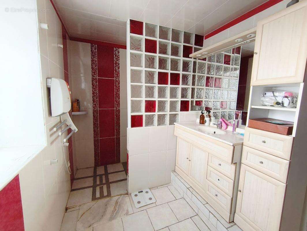 Maison à MONTMIRAIL