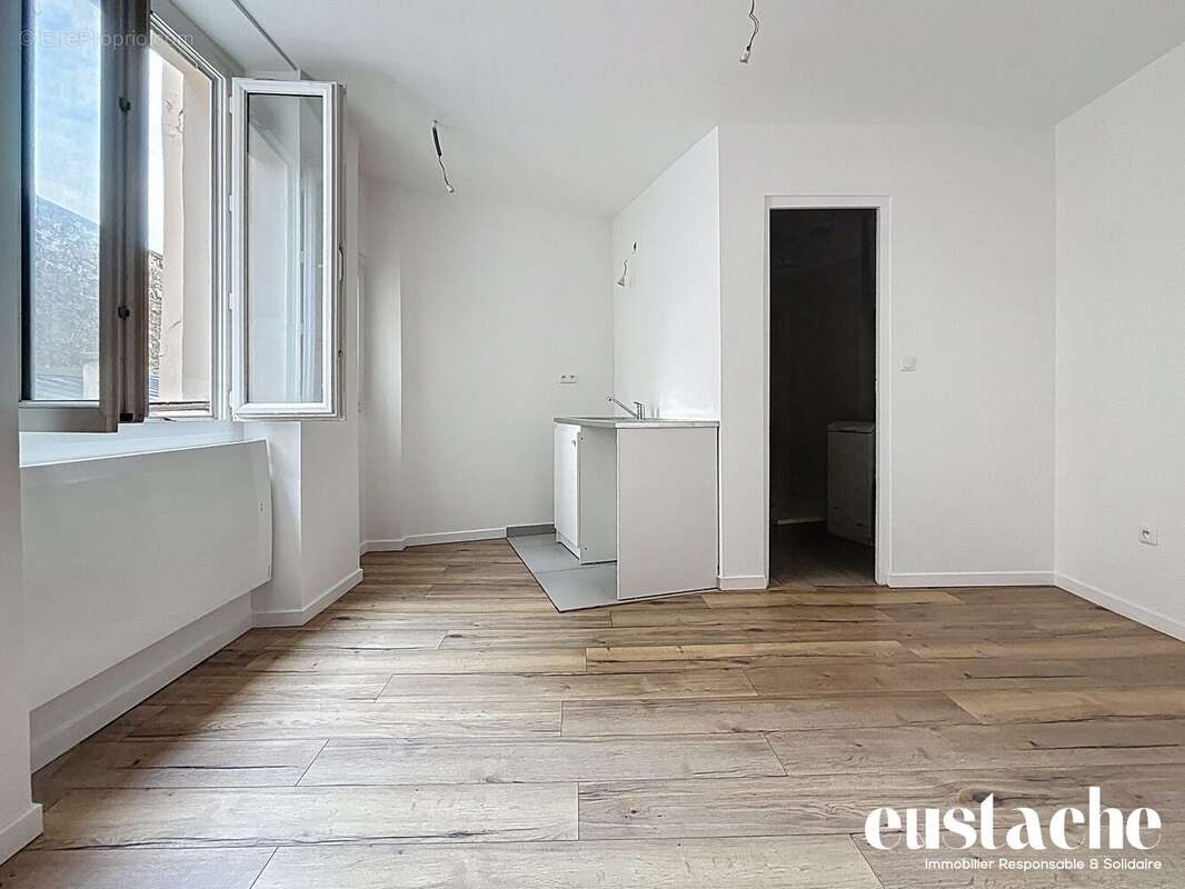Appartement à PARIS-19E