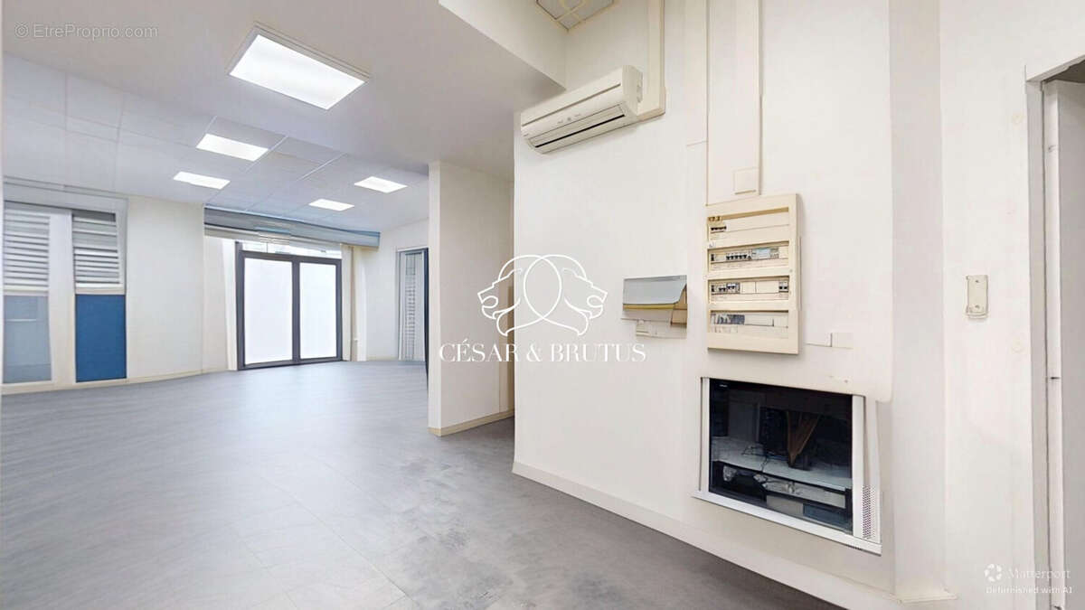 Commerce 134 m² à vendre à Villeurbanne (69100) - photo 4