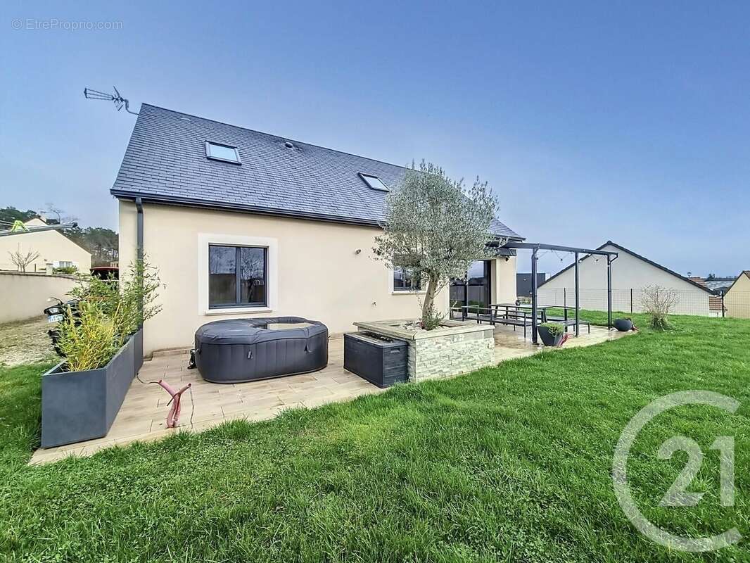 Maison à LA FERTE-SAINT-AUBIN