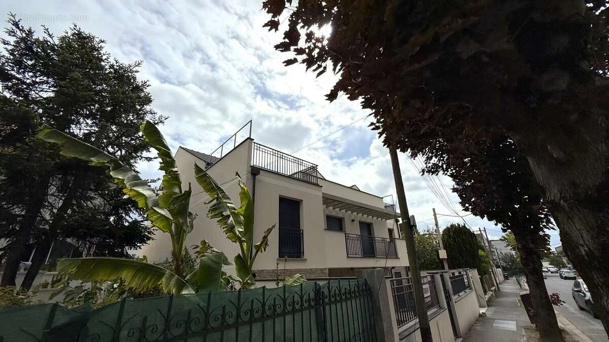 Appartement à NEUILLY-SUR-MARNE