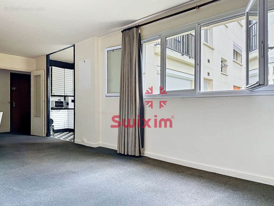 Appartement à PARIS-20E