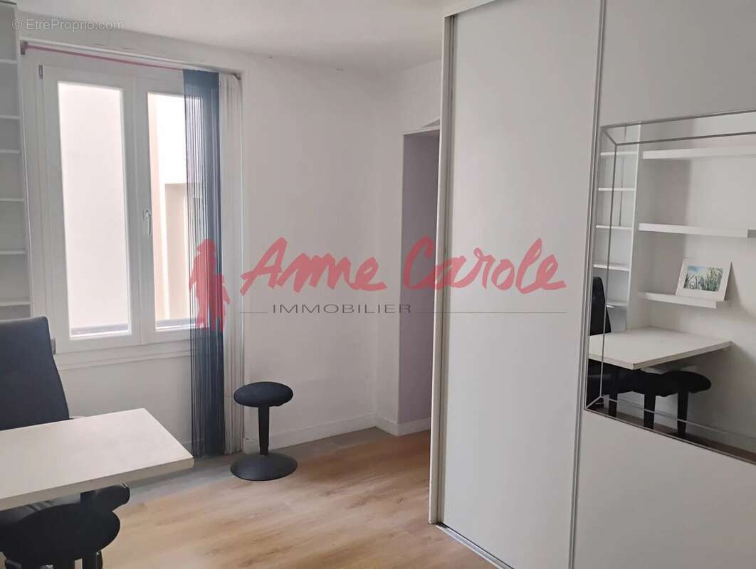 Appartement à PARIS-20E