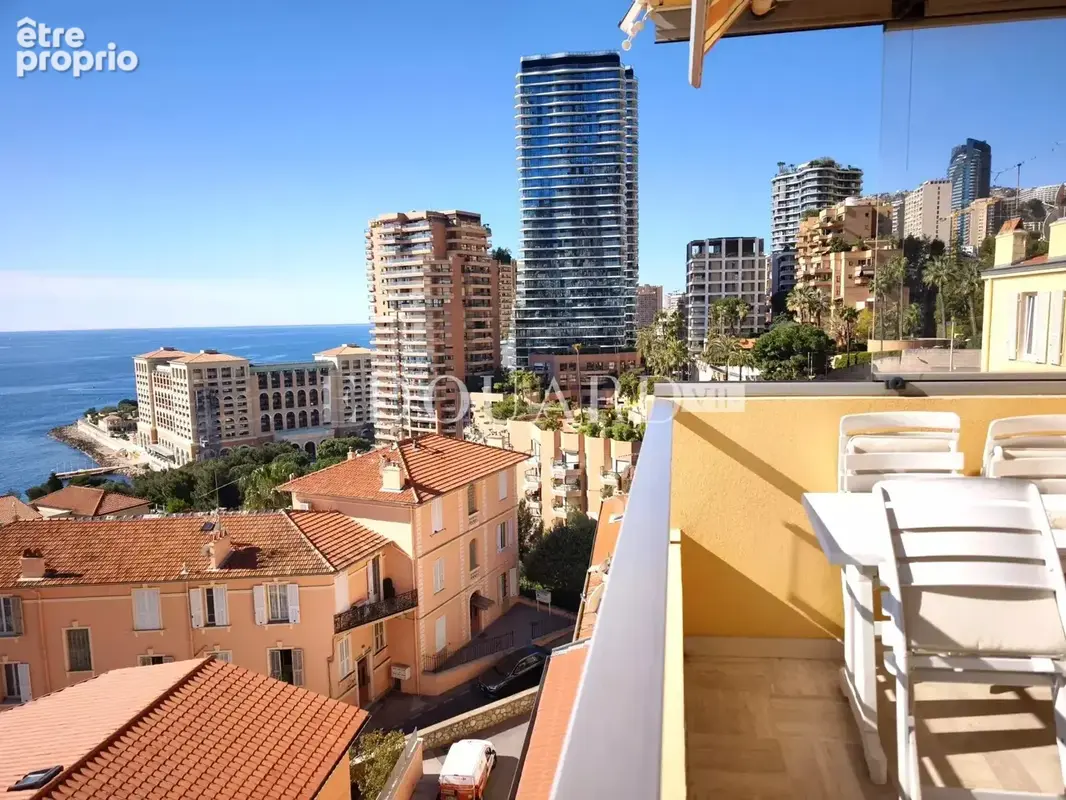 Aux portes de la Principauté de Monaco, superbe trois pièces à vendre avec terrasse et magnifique vue mer - photo 5