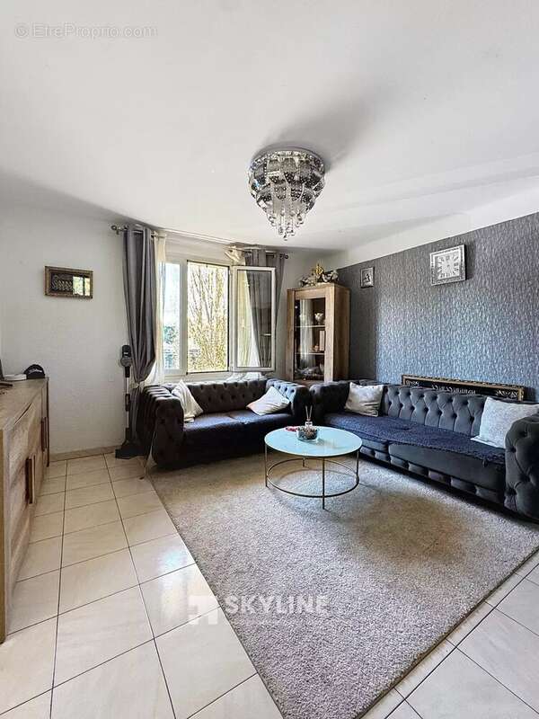 Appartement à MARSEILLE-9E