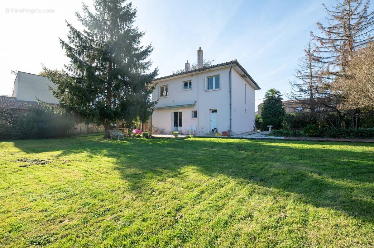 Maison à SAINT-PAUL-SUR-SAVE