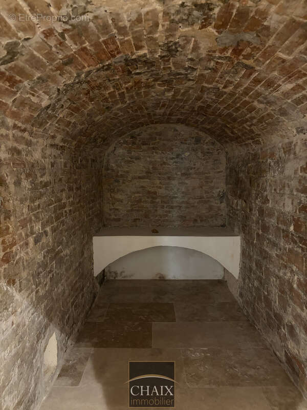 À vendre   Superbe T4 rénové en plein cœur d'Aubagne - photo 8