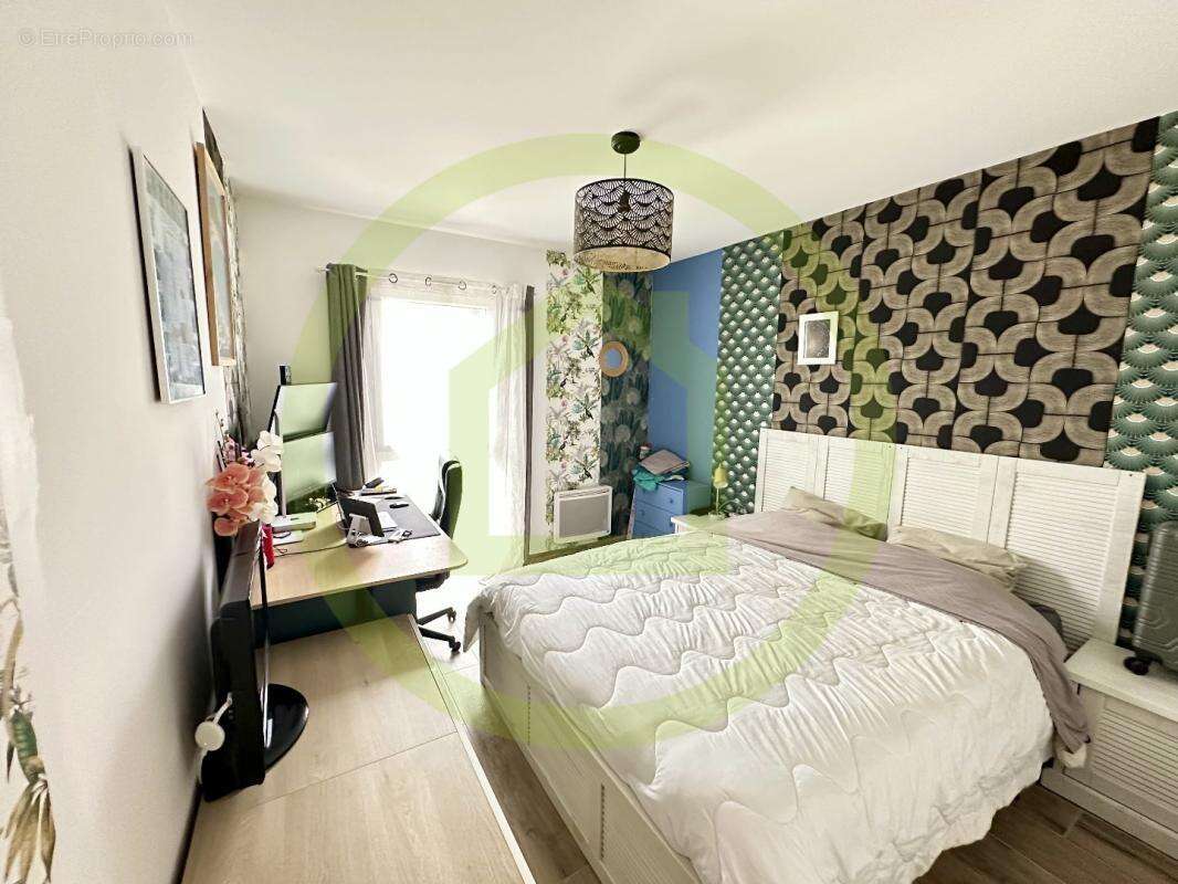 Appartement à SAINT-CYR-SUR-MER